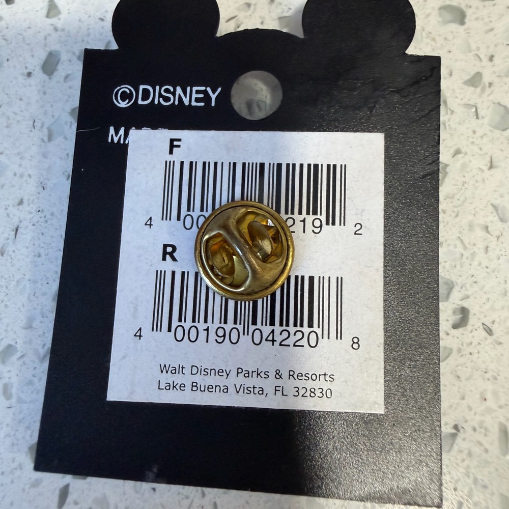 Collectible Disney Mickey Mouse Pin - Picture 2 of 2